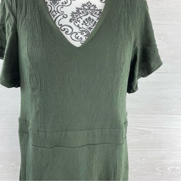 Torrid Gauze Flutter Sleeve Skater Dress - Picture 4 of 9